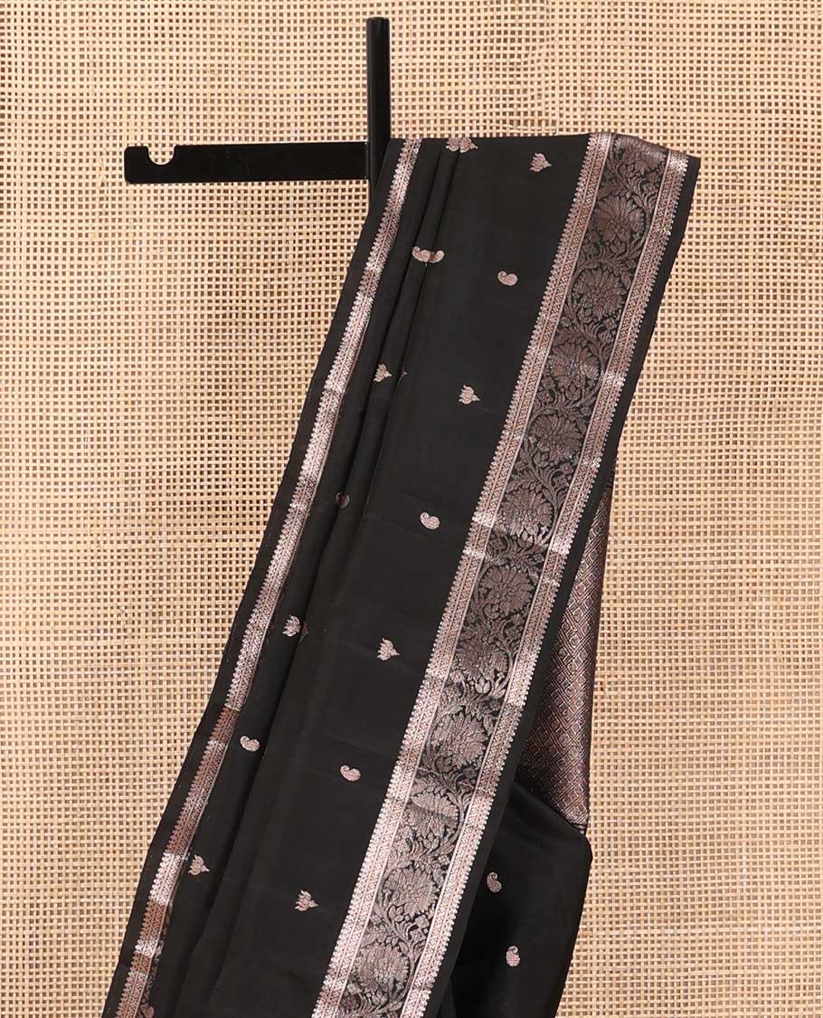 Black manga and pichwai lotus buttas Mayuri soft silk saree, zari border of thilakam mokku and kodi visiry designs, and intricate pallu - Image 4