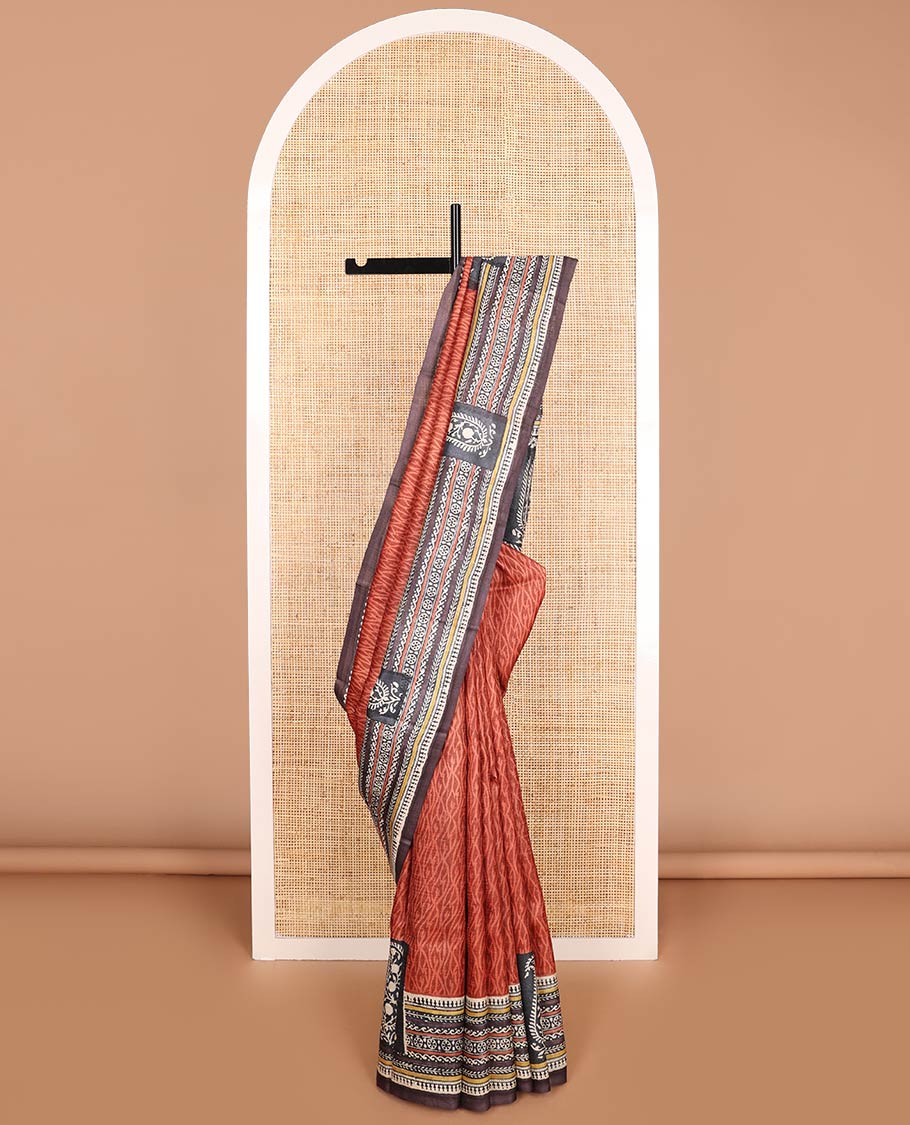 Maroon ogee design tussar saree with contrast floral design border & block floral print design pallu - Image 4