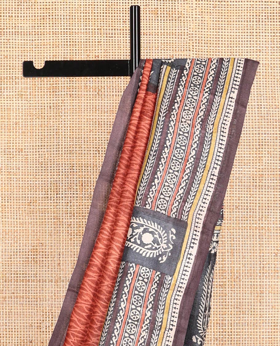 Maroon ogee design tussar saree with contrast floral design border & block floral print design pallu - Image 5