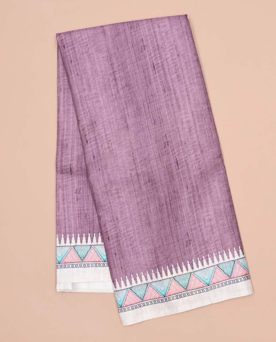 Green plain semi-banaras tussar saree, contrast vidarbha border & pallu of Madhubani print - Image 11