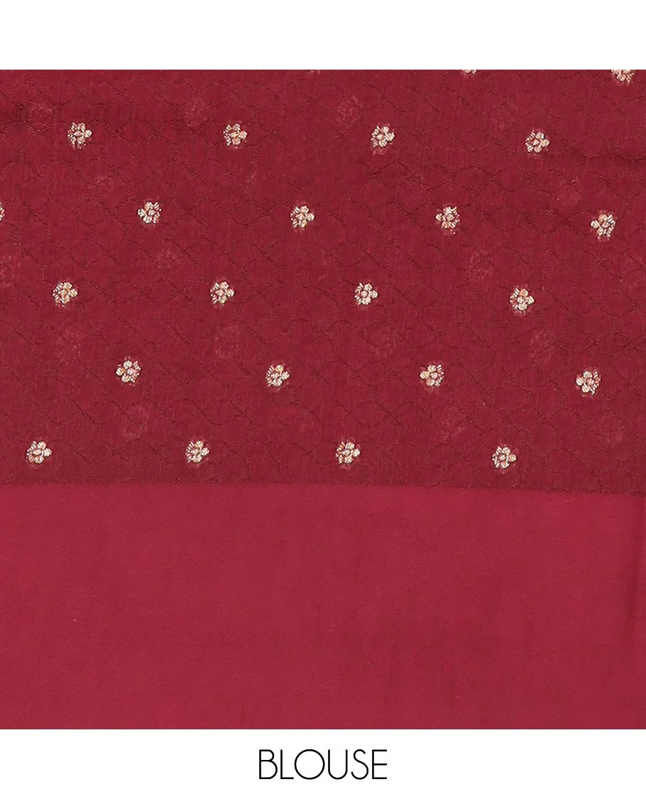 Maroon floral buttas dola silk saree with self floral design border & intricate zari design pallu - Image 5