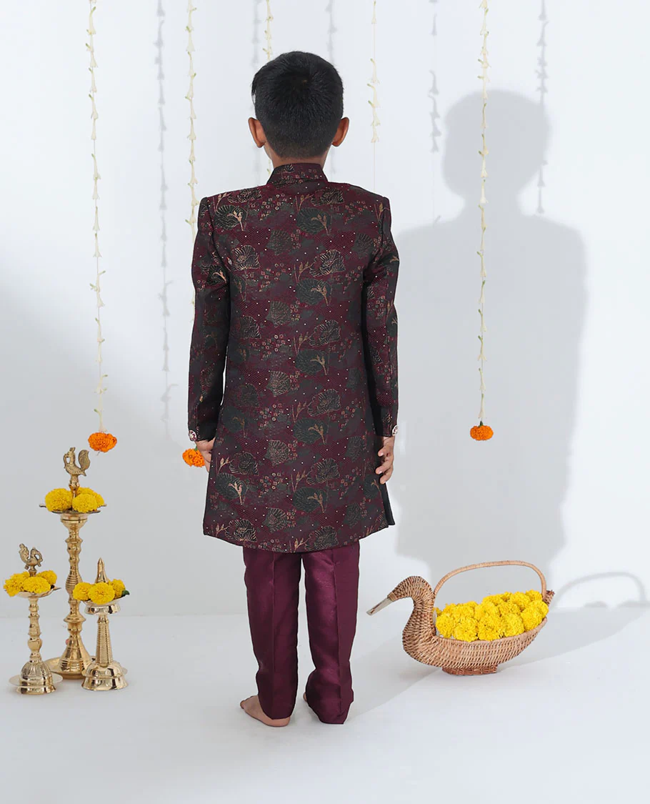 Maroon sherwani set with solid kurta, floral printed & glitter work coat with matching pants - Image 4