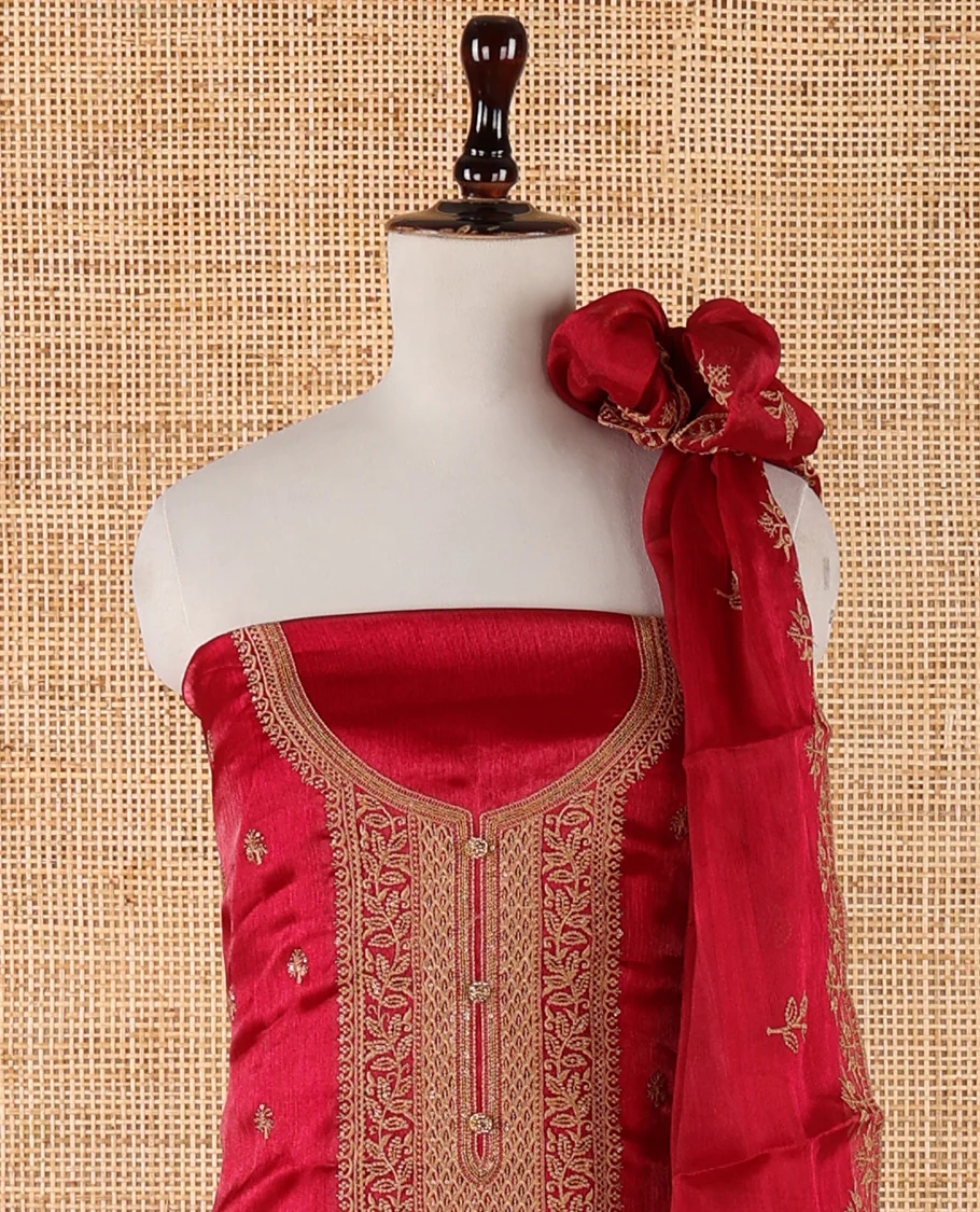 Rani pink chudidar material set, floral design thread embroidered burberry top, floral-themed embroidered burberry dupatta & plain santoon bottom - Image 3