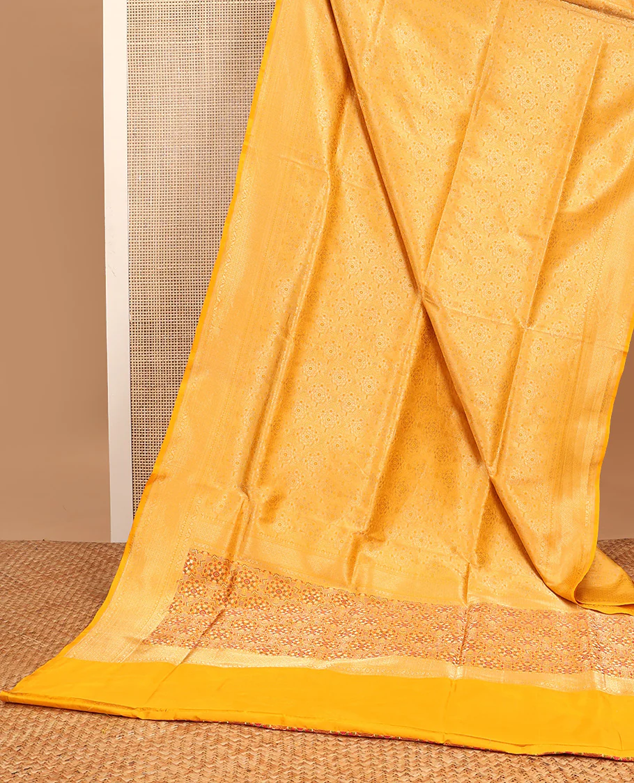 Yellow floral jacquard with self intricate zari design border & floral zari design pallu - Image 3